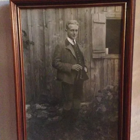 Charming Lynden At Foot Of Loser, Overlooking * Altaussee