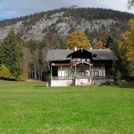 Villa Charming Lynden At Foot Of Loser, Overlooking